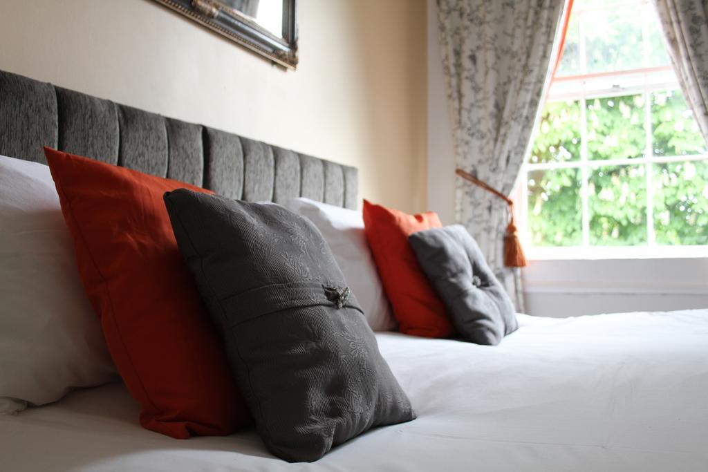 Mansfield Manor Hotel Extérieur photo