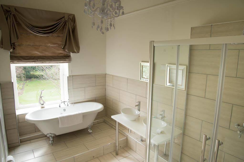 Mansfield Manor Hotel Extérieur photo